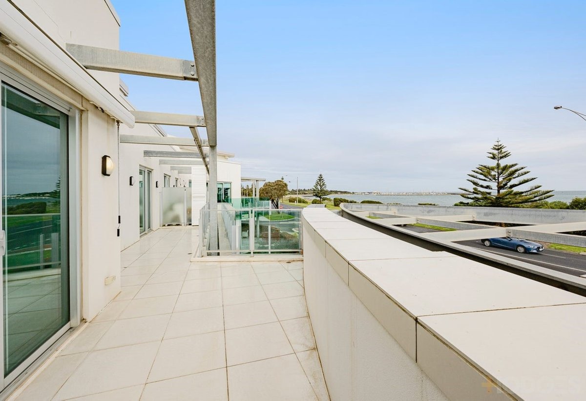 57 / 15 Beach Road Hampton - Residential for sale