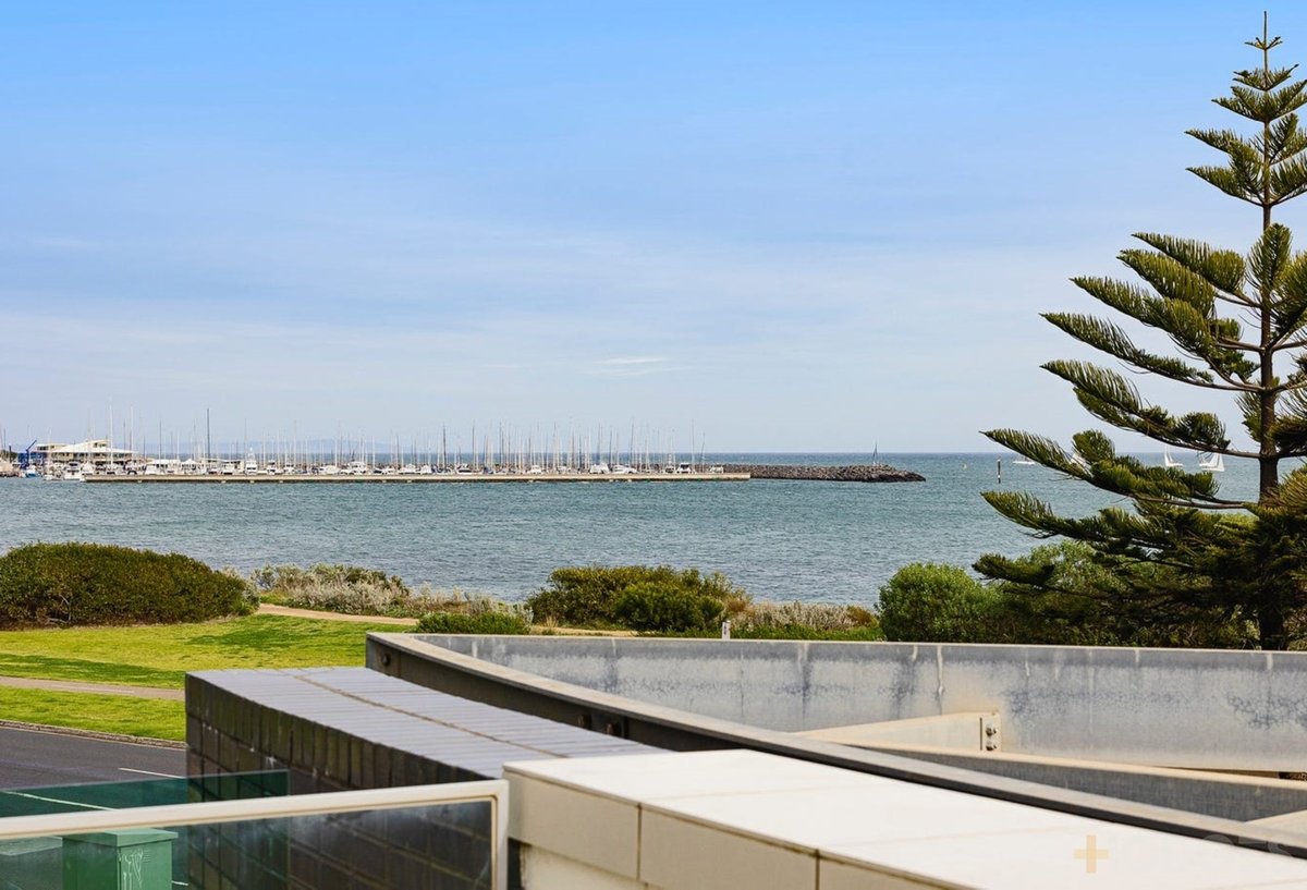57 / 15 Beach Road Hampton - Residential for sale