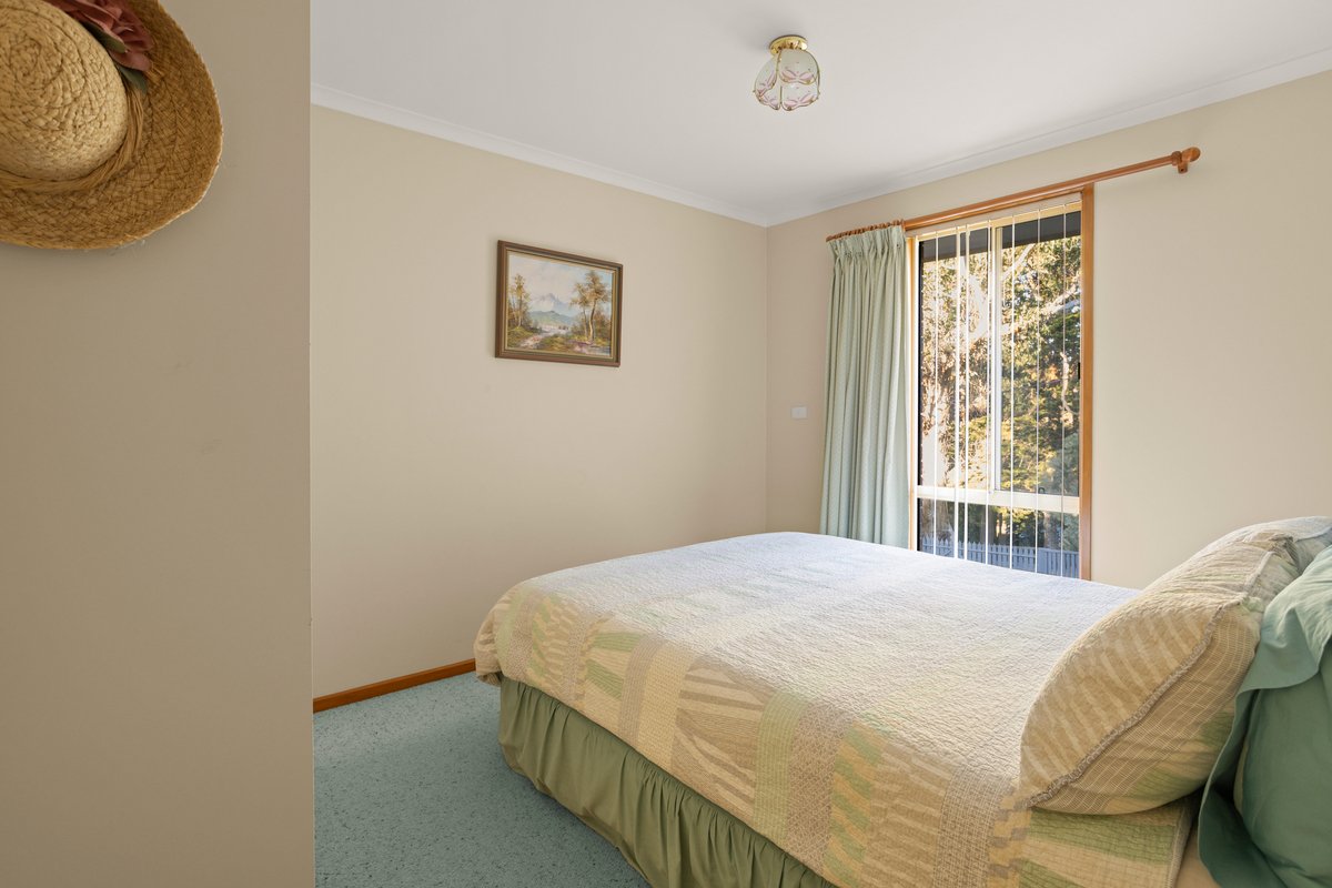 58 Hopetoun Avenue MOUNT MARTHA - Residential for sale
