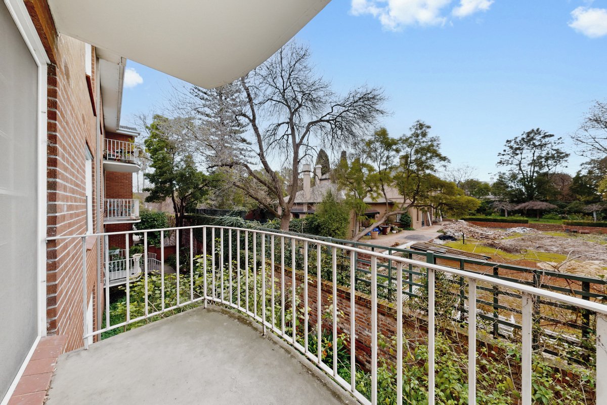5 / 821 Punt Road Street SOUTH YARRA - Residential for lease