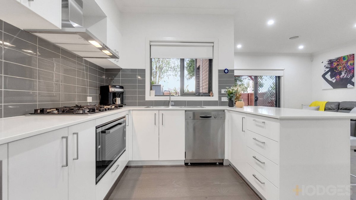 58C Fourth Avenue Chelsea Heights - Residential for sale