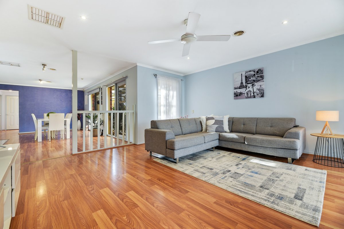 59 Lyrebird Drive Carrum Downs - Residential for sale
