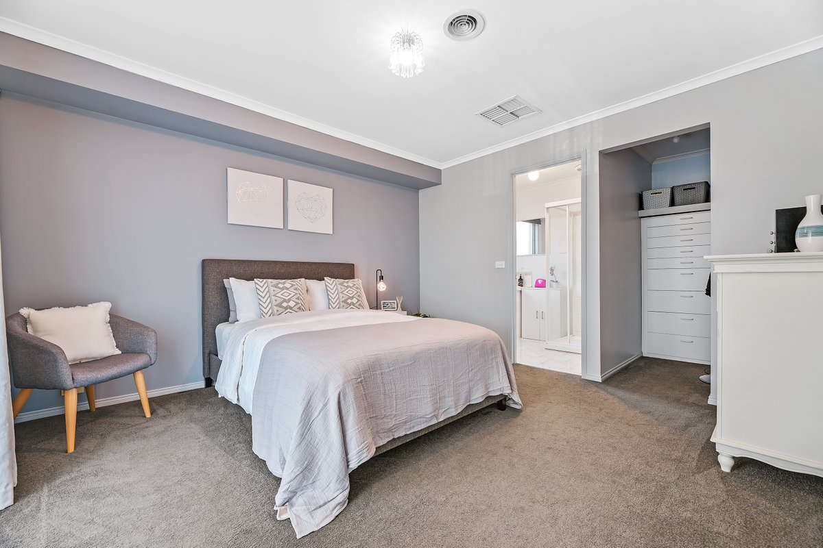 59 Lyrebird Drive Carrum Downs - Residential for sale