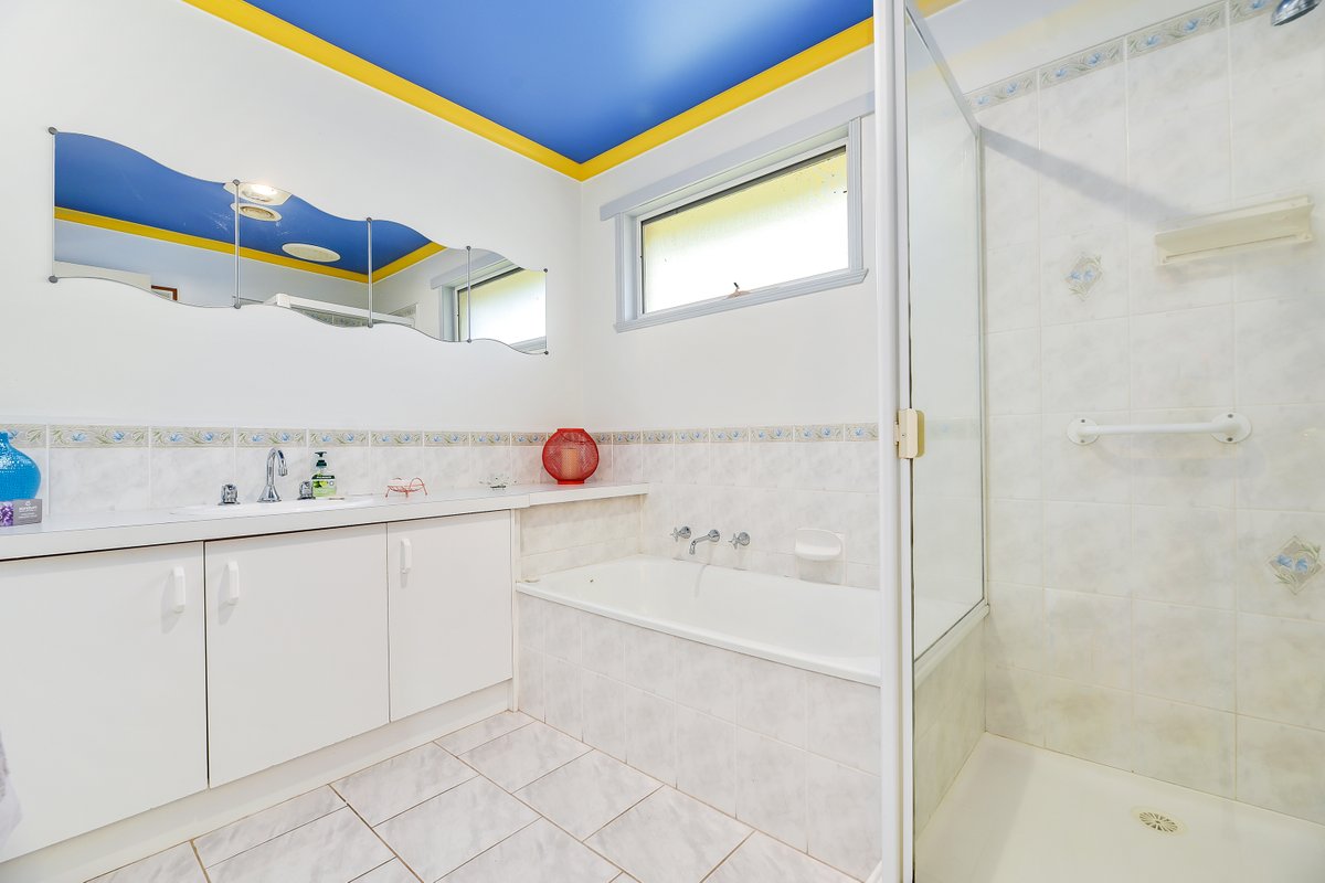 59 Lyrebird Drive Carrum Downs - Residential for sale