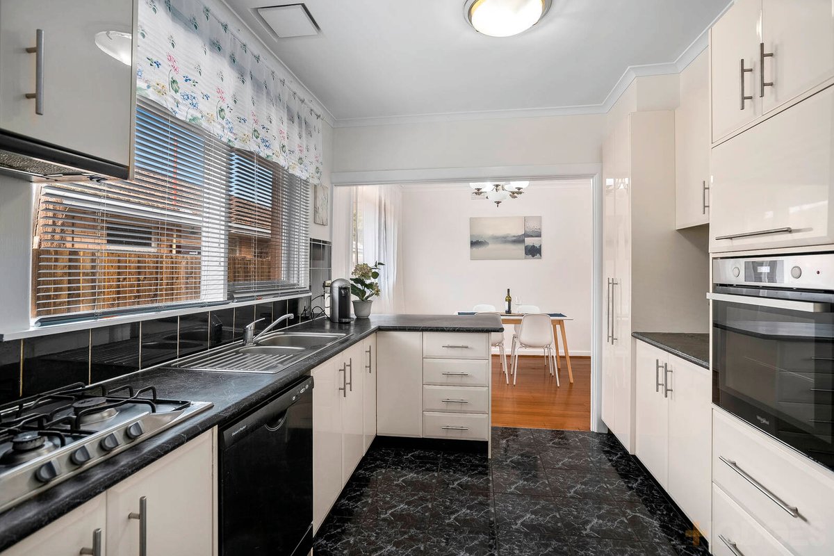 5 / 9 Wattle Avenue Glen Huntly - Residential for sale