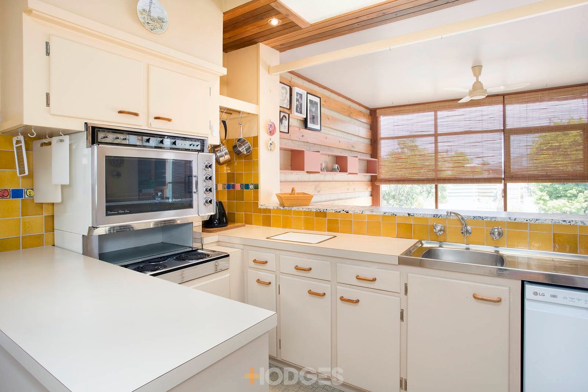6 Acacia Avenue Mentone - Residential for sale