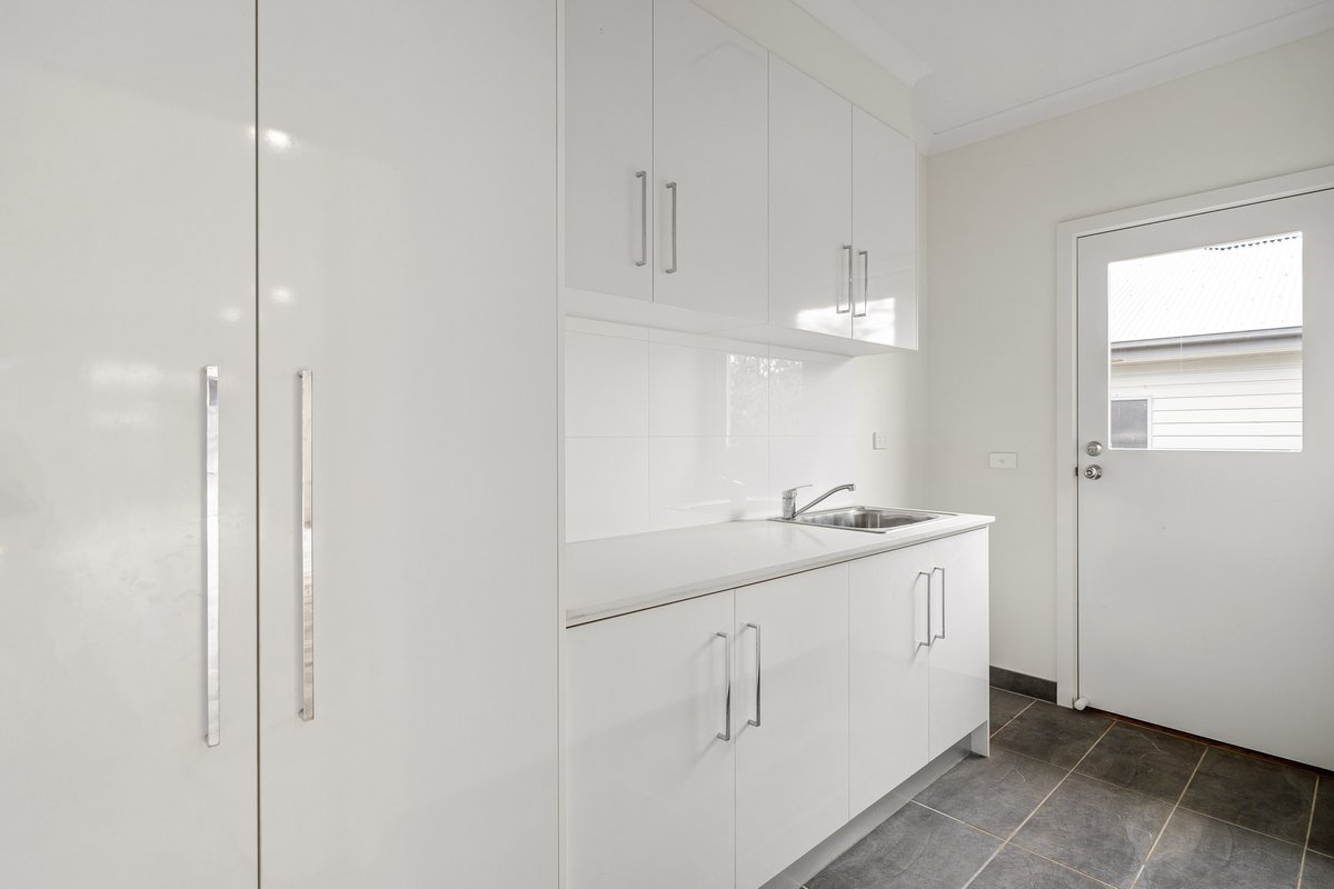 6 Blackwood Place ROSEBUD - Residential for sale