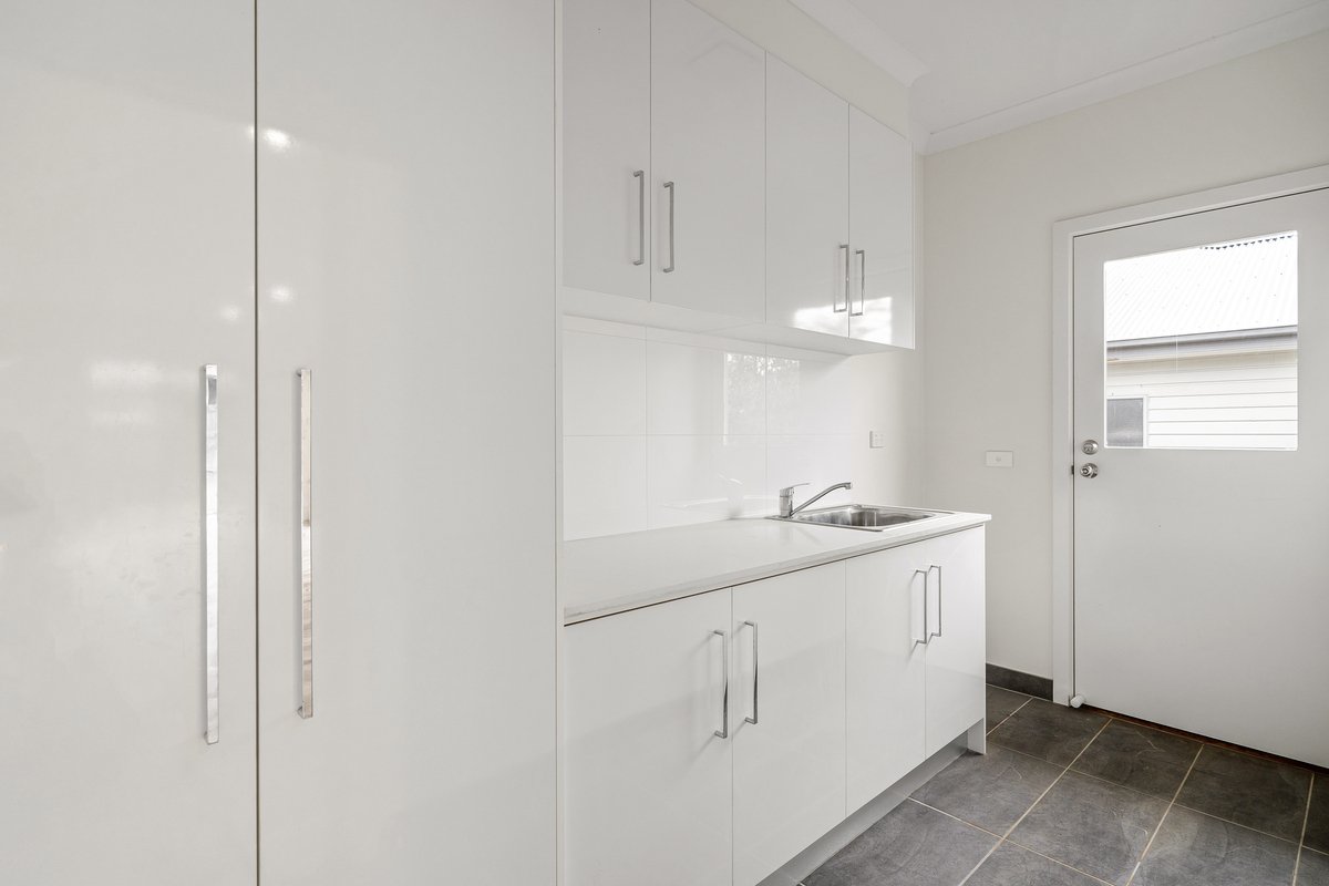 6 Blackwood Place ROSEBUD - Residential for lease