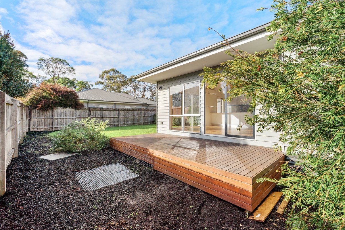 6 Blackwood Place ROSEBUD - Residential for lease
