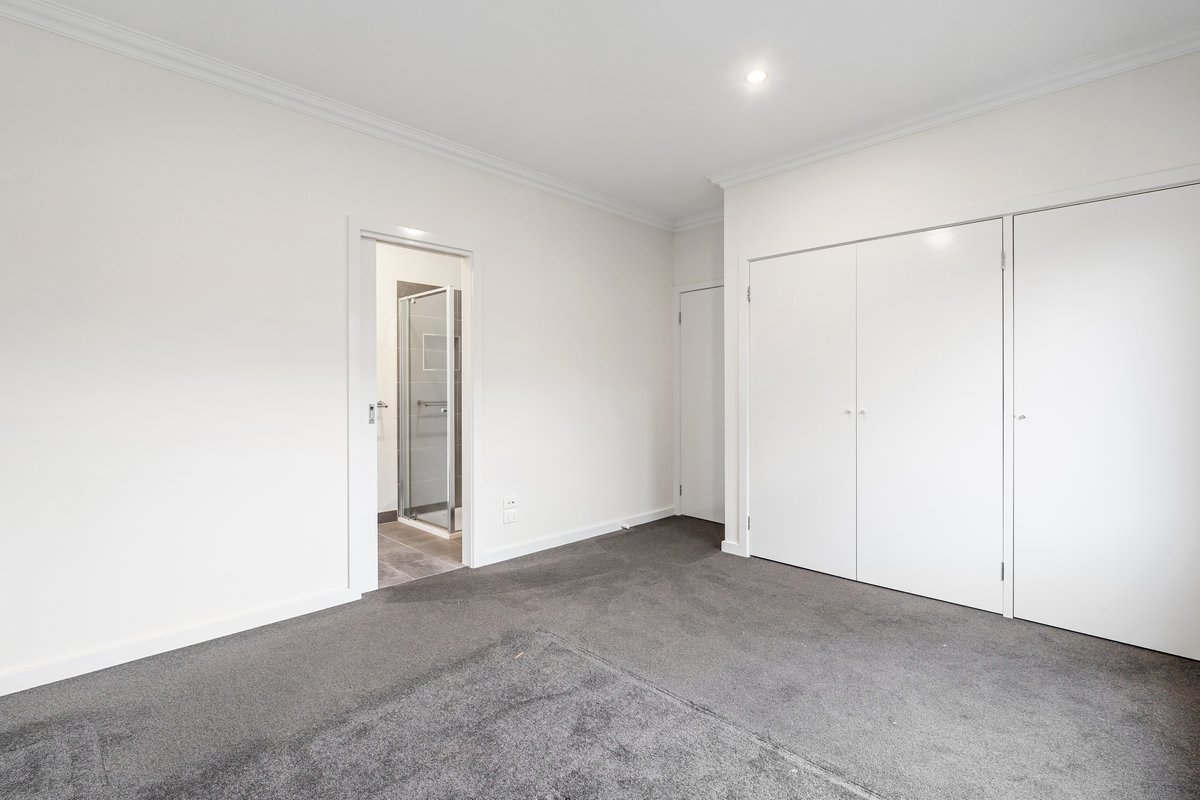 6 Blackwood Place ROSEBUD - Residential for sale