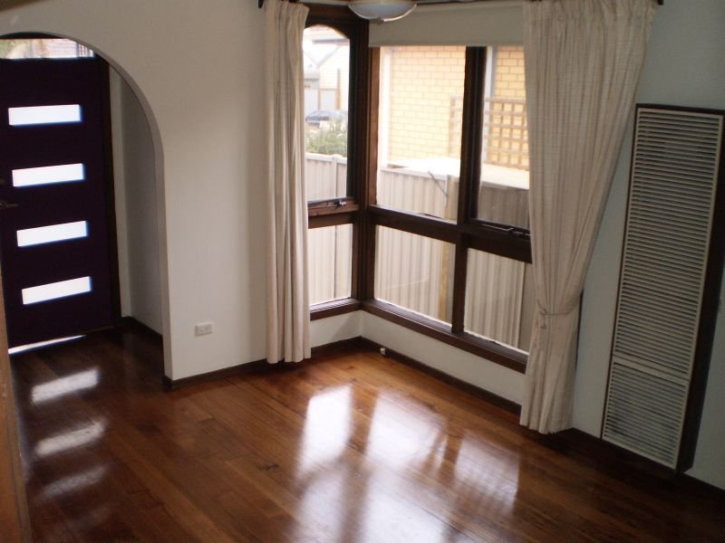 6 Bourke Street SEDDON - Residential for sale