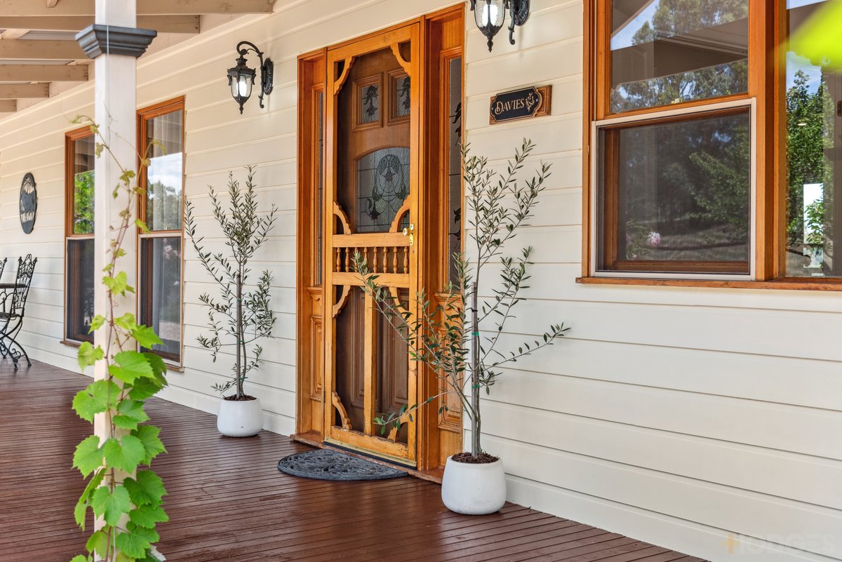 6 Cochrane Court Wandong - Residential for sale