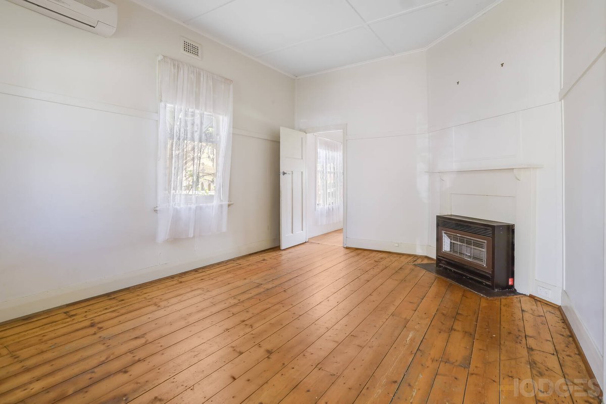 6 Cottrell Street Werribee - Residential for sale
