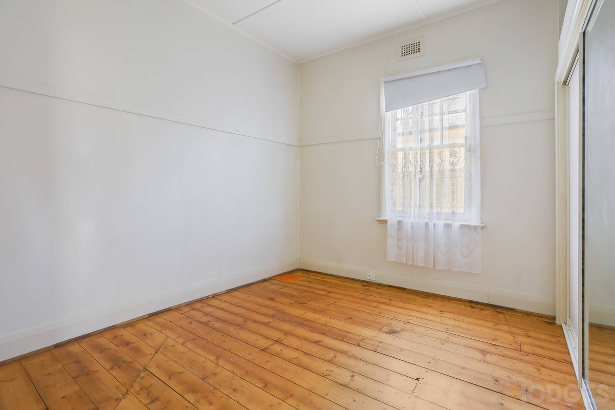 6 Cottrell Street Werribee - Residential for sale