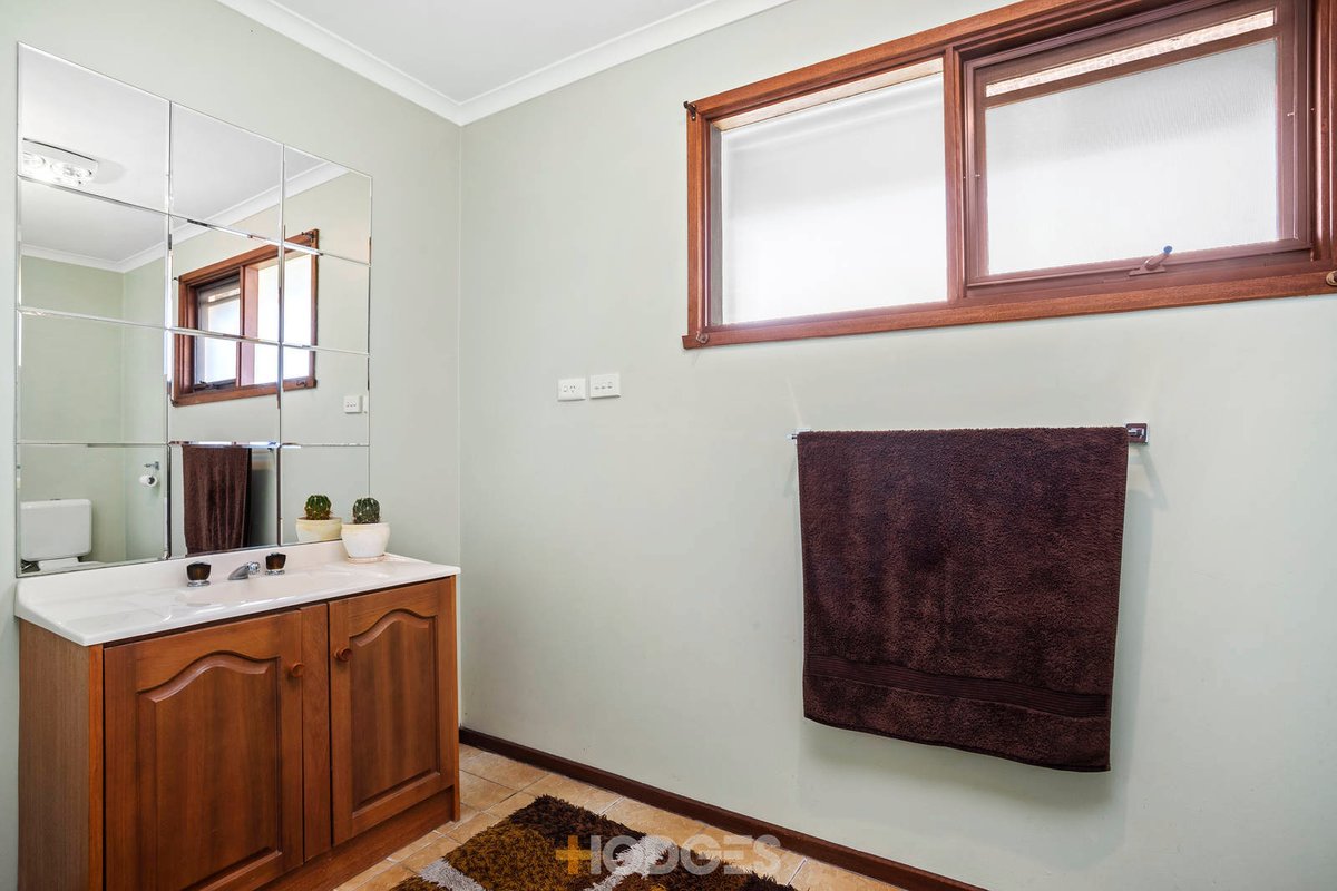 6 Cromwell Drive Lara - Residential for sale