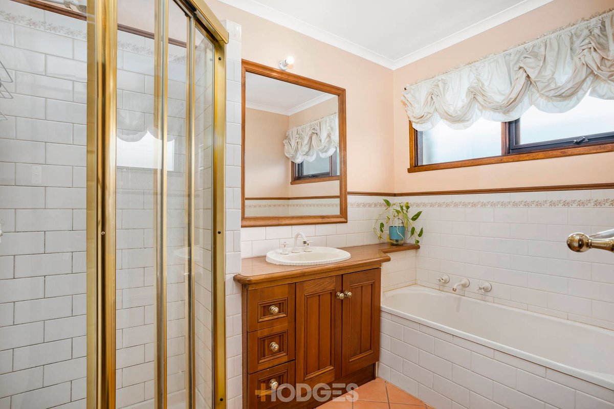 6 Cromwell Drive Lara - Residential for sale