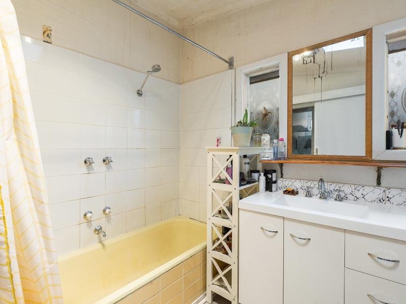 6 Deakin Street YARRAVILLE - Residential for sale
