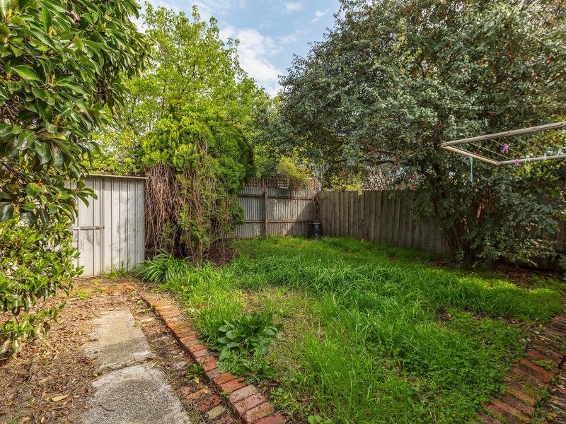 6 Deakin Street YARRAVILLE - Residential for sale