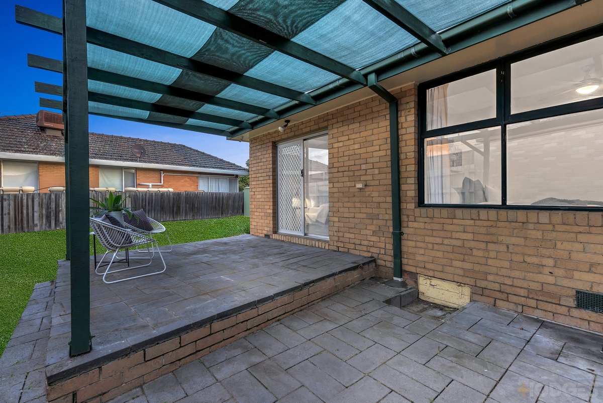 6 Freda Avenue Cheltenham - Residential for sale