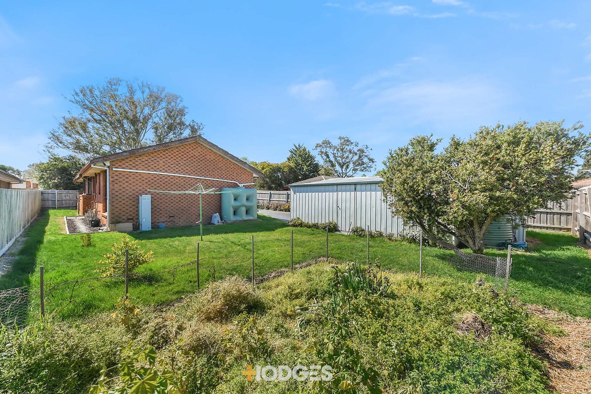 6 Lachlan Close Cranbourne North - Residential for sale