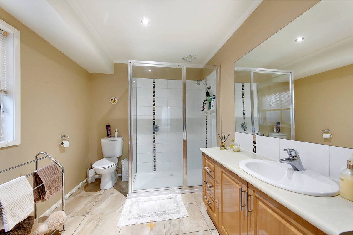 6 Maclean Court Tarneit - Residential for sale