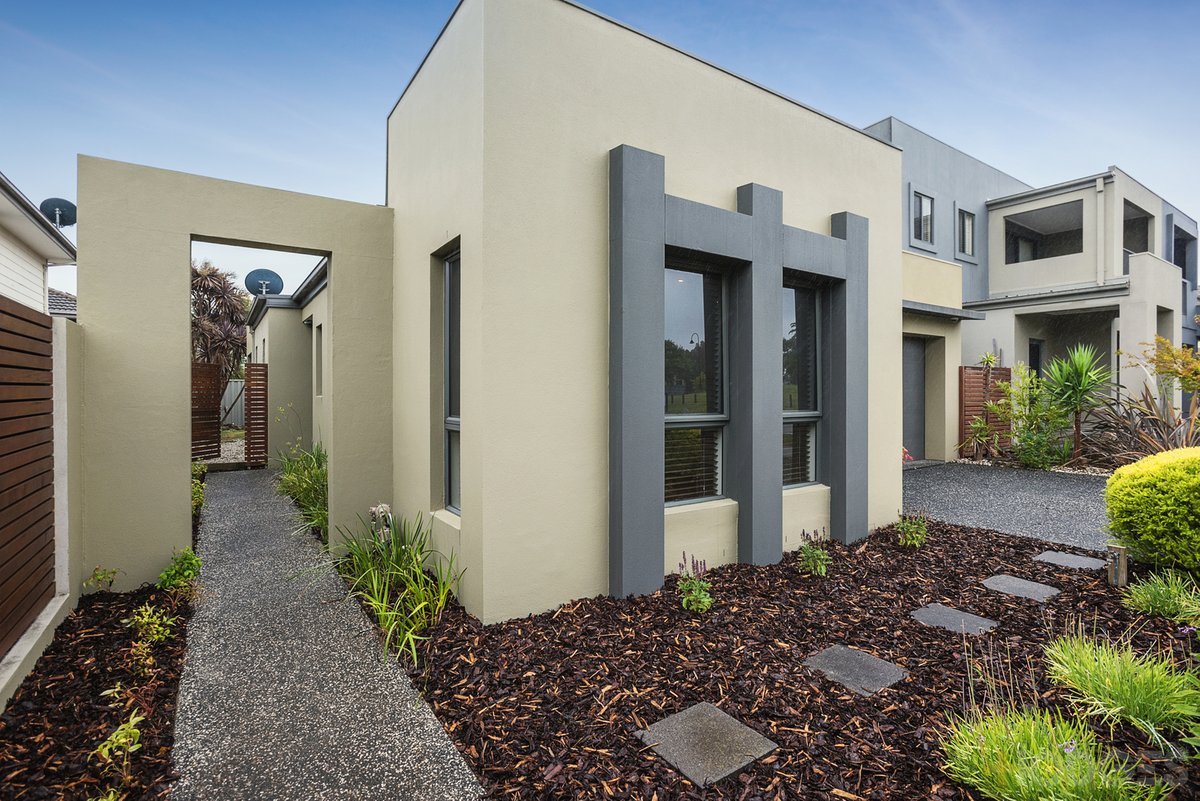 6 Meridian Circuit Berwick - Residential for sale