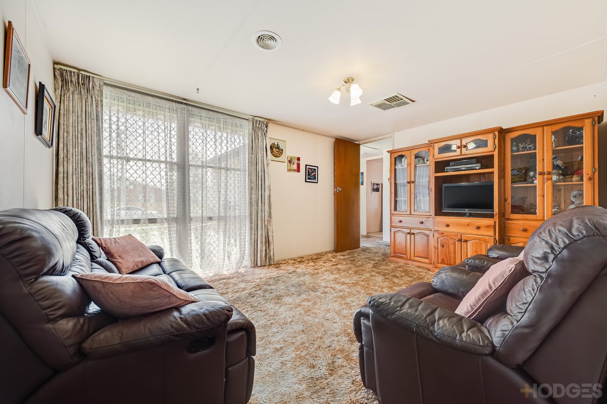 6 Richmond Crescent Werribee - Residential for sale