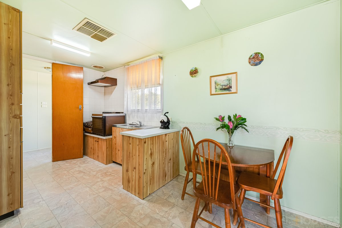 6 Richmond Crescent Werribee - Residential for sale
