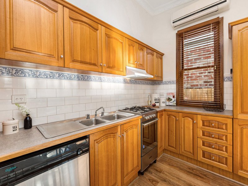 6 Seddon Street SEDDON - Residential for sale