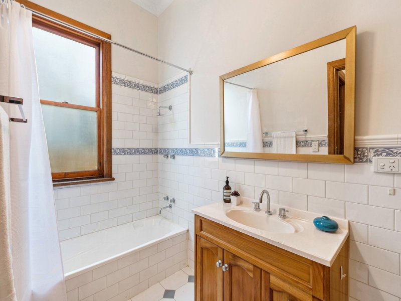 6 Seddon Street SEDDON - Residential for sale