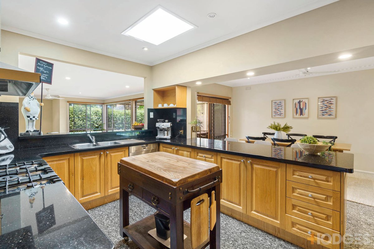 6 Shelford Court Cheltenham - Residential for sale