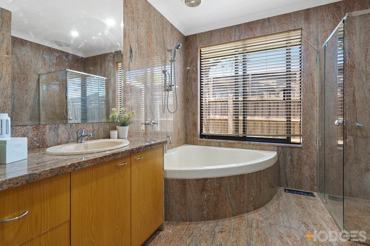 6 Shelford Court Cheltenham - Residential for sale