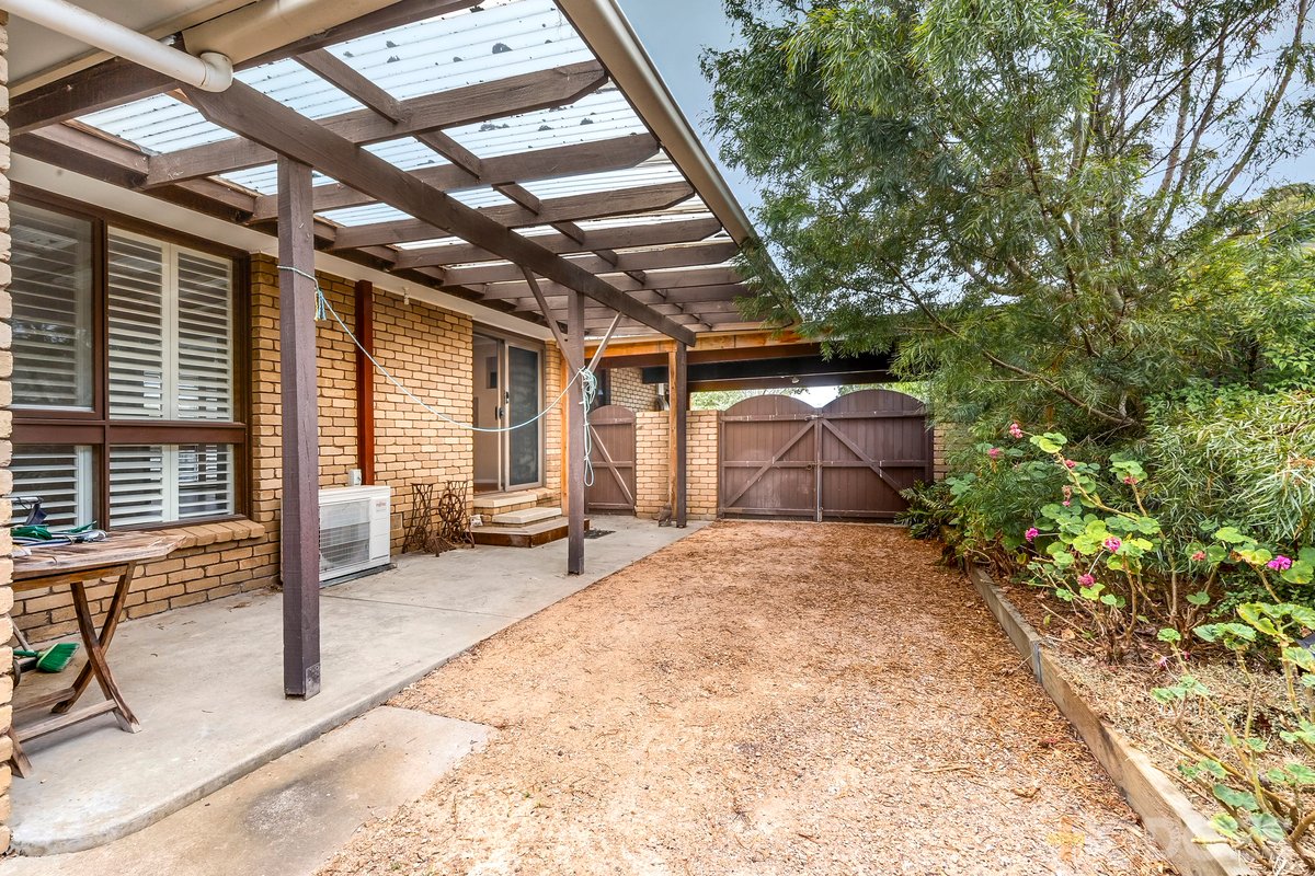 6 Teatree Close Ocean Grove - Residential for sale