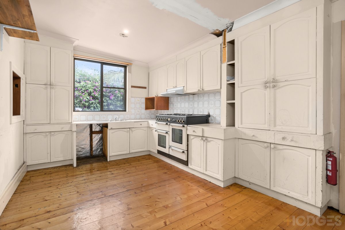 6 Ti Tree Grove Parkdale - Residential for sale