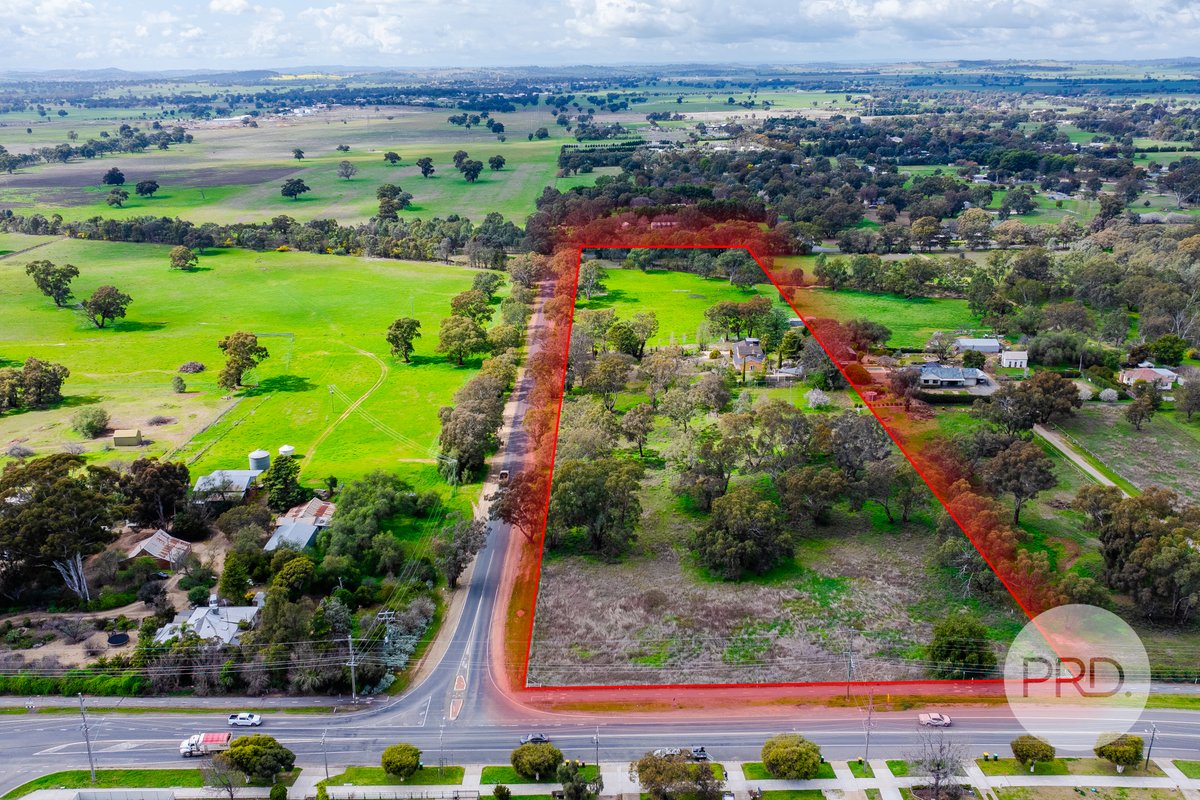6 Vincent Road, LAKE ALBERT NSW 2650