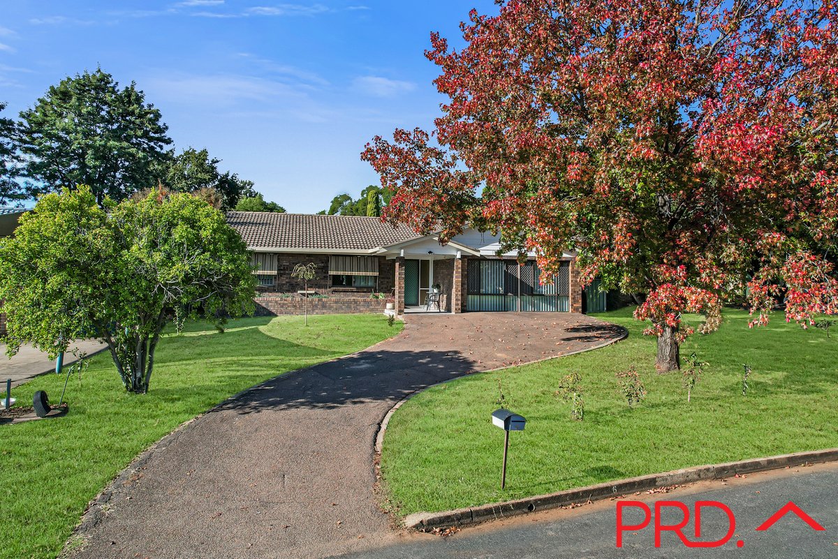 6 Waree Drive, TAMWORTH NSW 2340