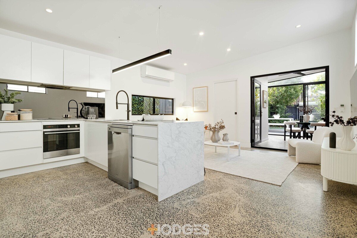 60 Russell Place WILLIAMSTOWN - Residential for sale