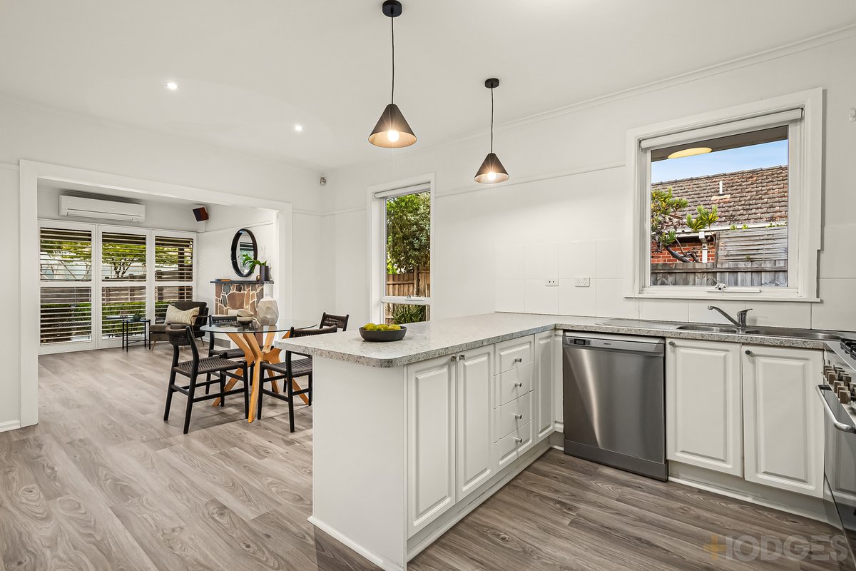 60 Widdop Crescent Hampton East - Residential for sale