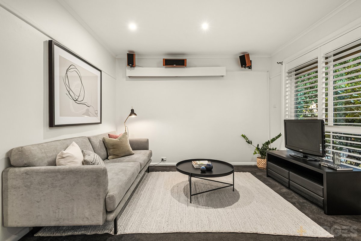 60 Widdop Crescent Hampton East - Residential for sale