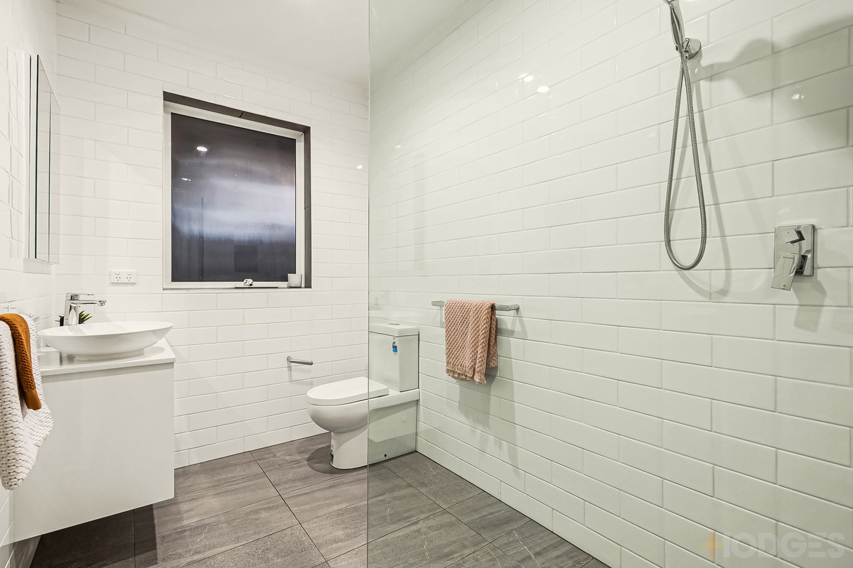 60 Widdop Crescent Hampton East - Residential for sale