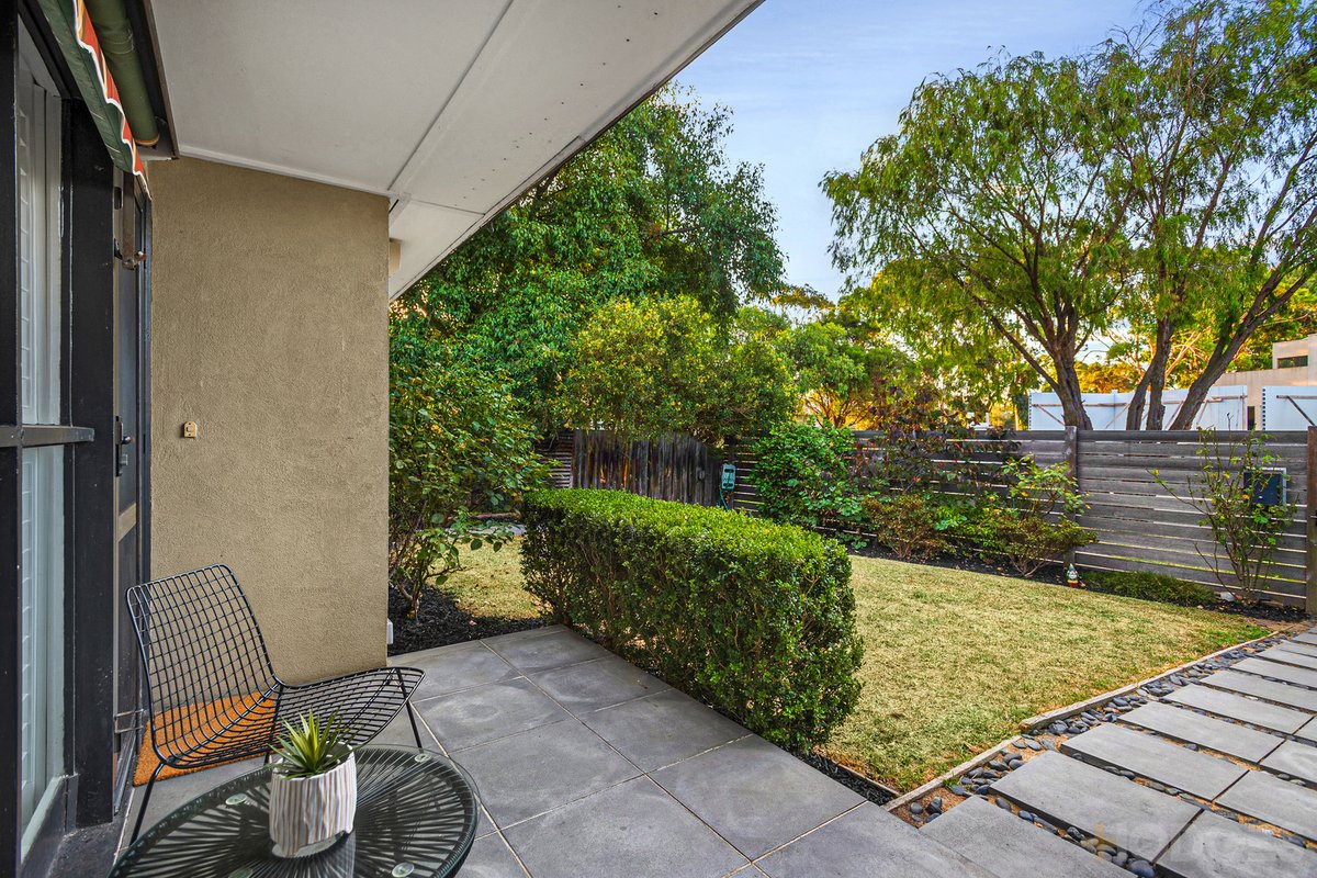60 Widdop Crescent Hampton East - Residential for sale