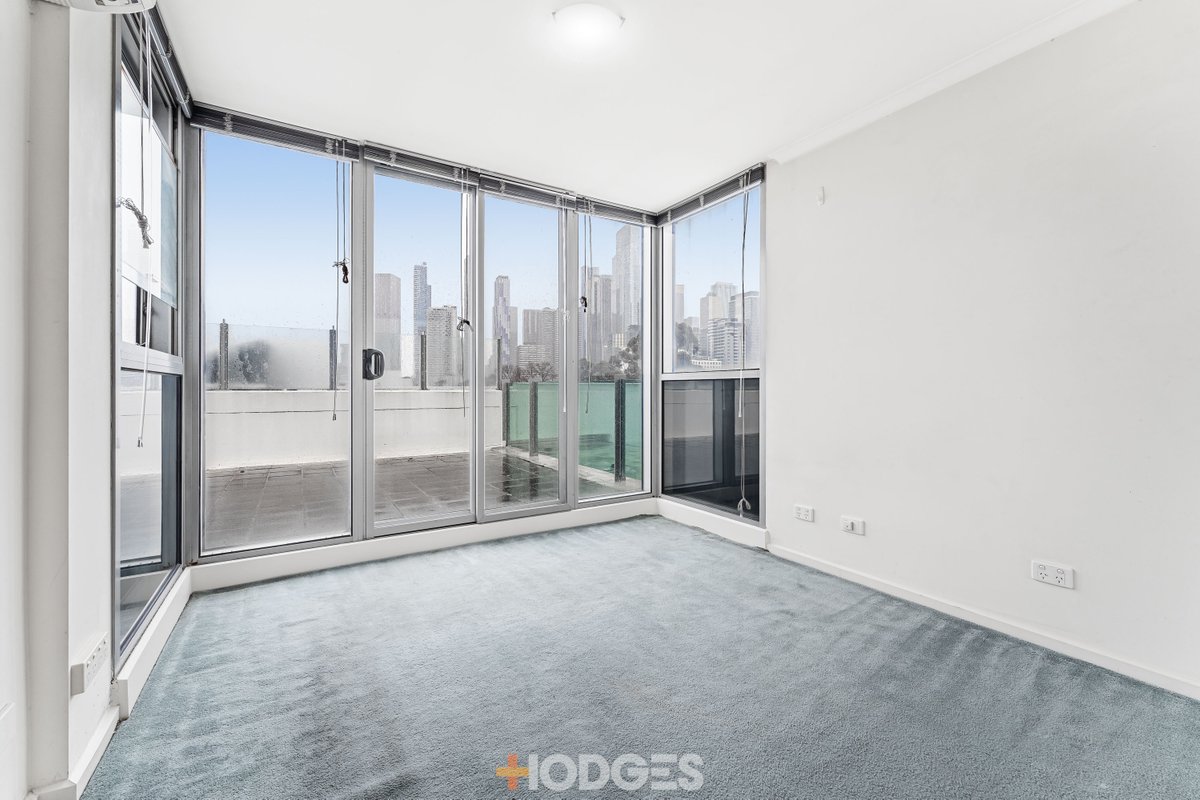 601 / 118 Dudley Street West Melbourne - Residential for sale