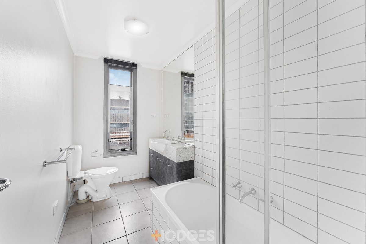 601 / 118 Dudley Street West Melbourne - Residential for sale