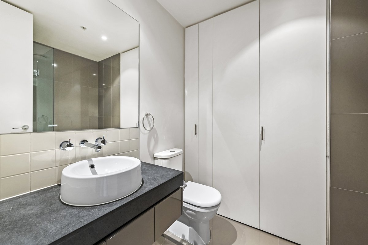 602 / 57 Bay Street PORT MELBOURNE - Residential for sale