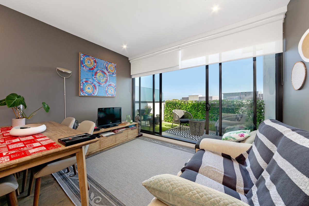 606 / 222 Bay Road Sandringham - Residential for lease