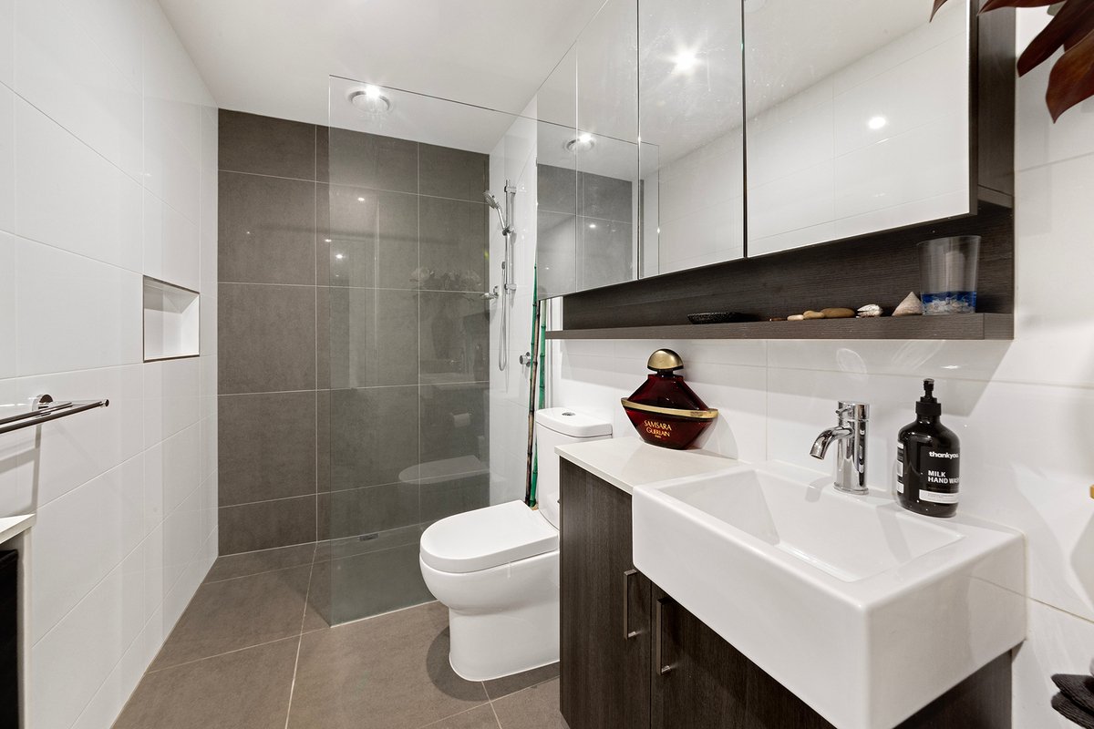 606 / 222 Bay Road Sandringham - Residential for lease