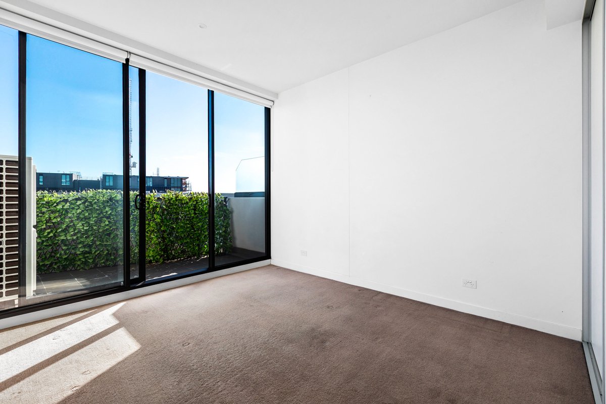 606 / 222 Bay Road Sandringham - Residential for lease
