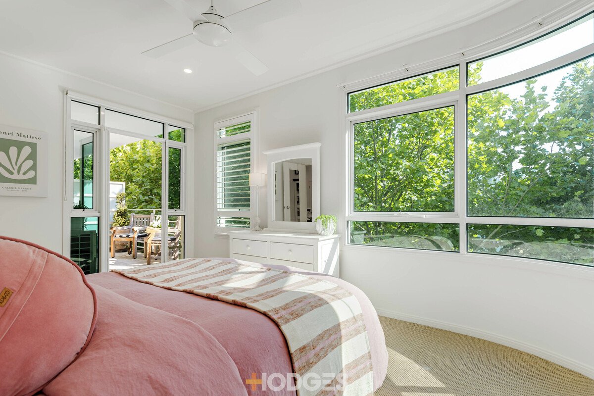 6 / 1 Graham Street PORT MELBOURNE - Residential for sale
