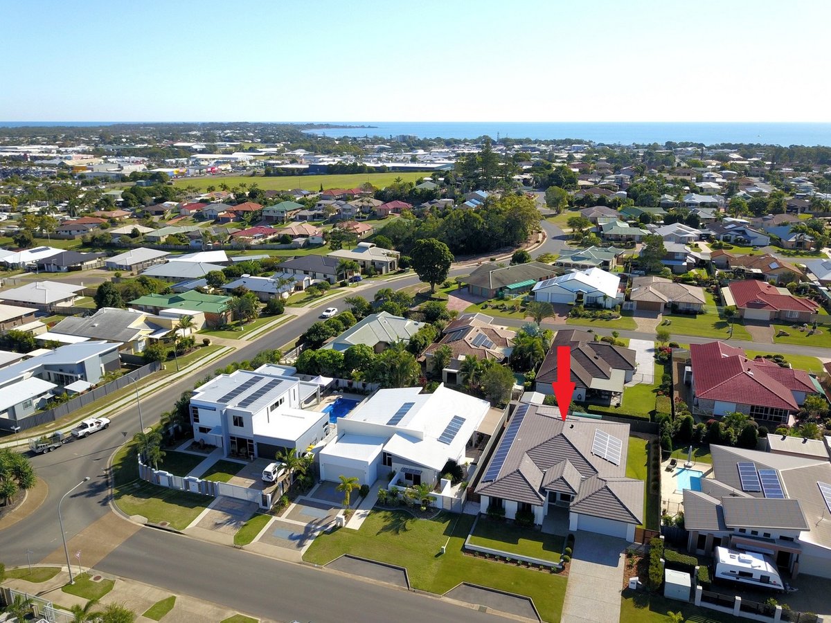 61 Royal Drive, KAWUNGAN QLD 4655