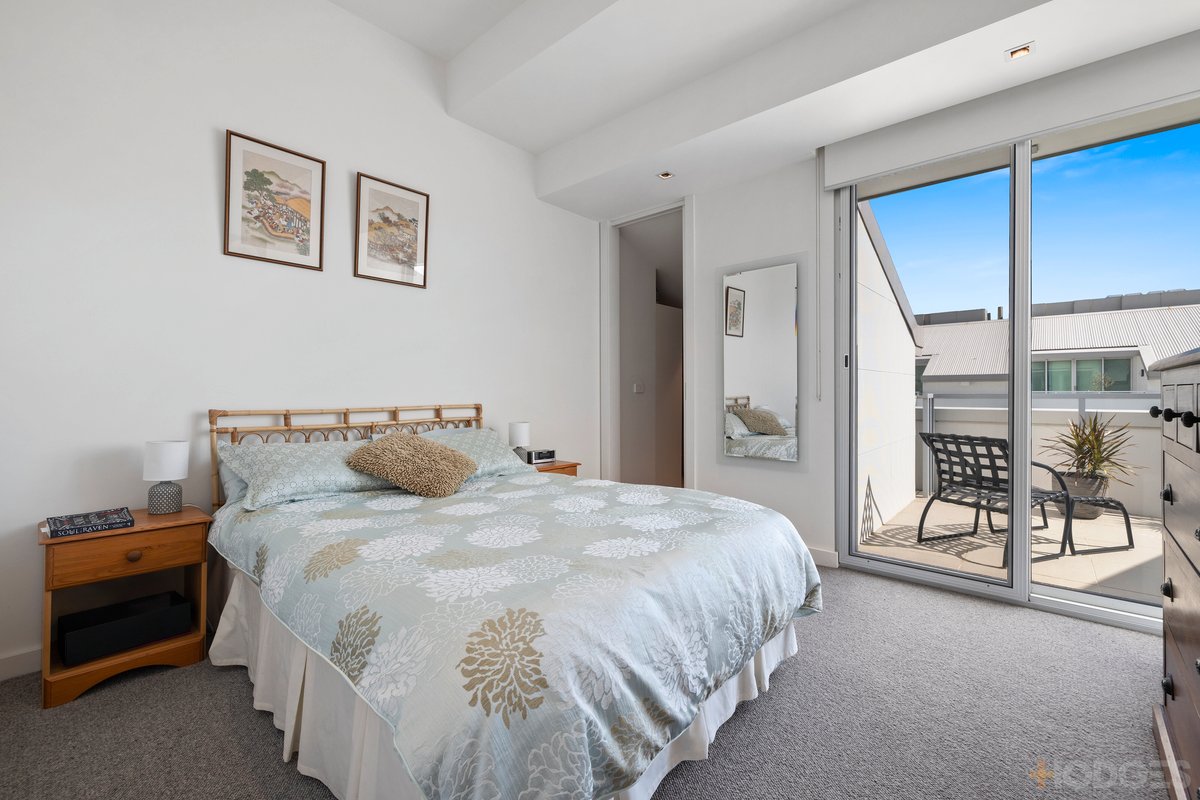 61 / 15 Beach Road Hampton - Residential for sale